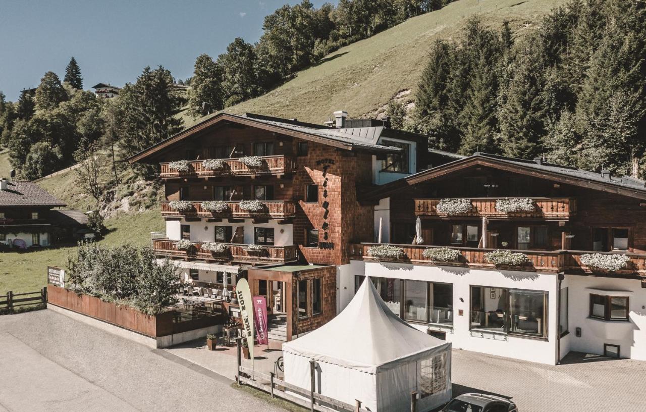 & Tiroler Buam Hotel 4*
