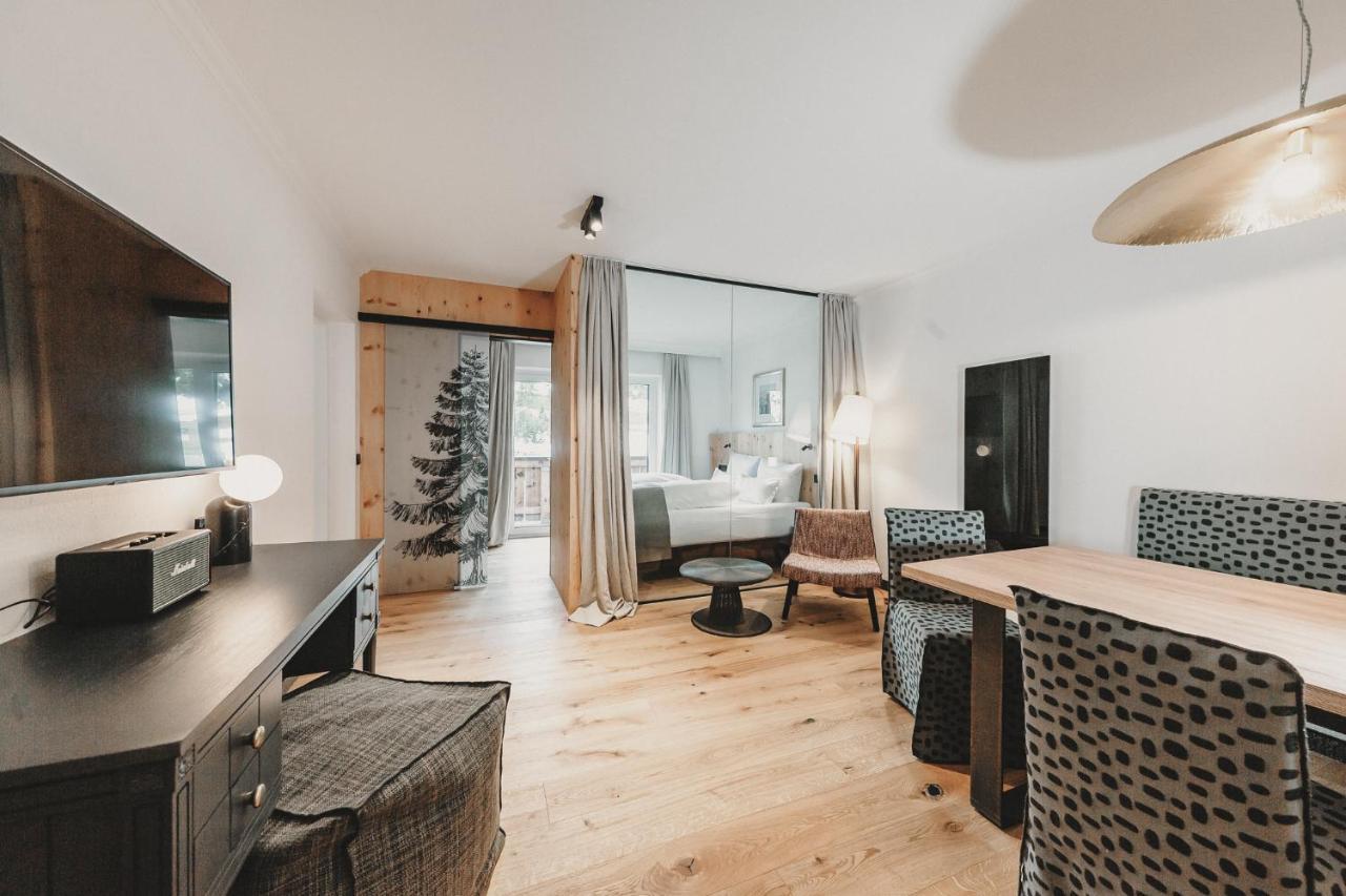 Hotel & Tiroler Buam Saalbach-Hinterglemm