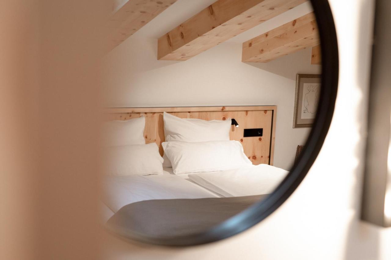 Hotel & Tiroler Buam